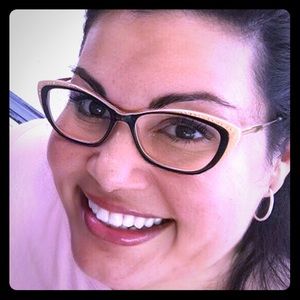 Meet your Posher, Deb